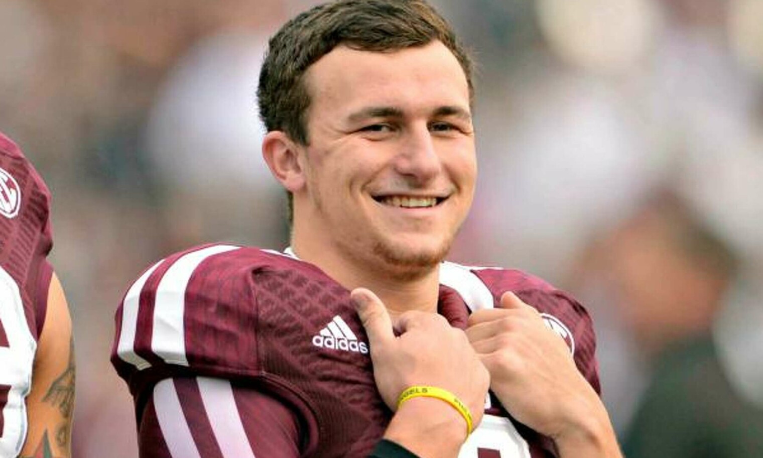 Johnny Manziel opening own ‘Money Bar’ near Texas A&M campus Saturday